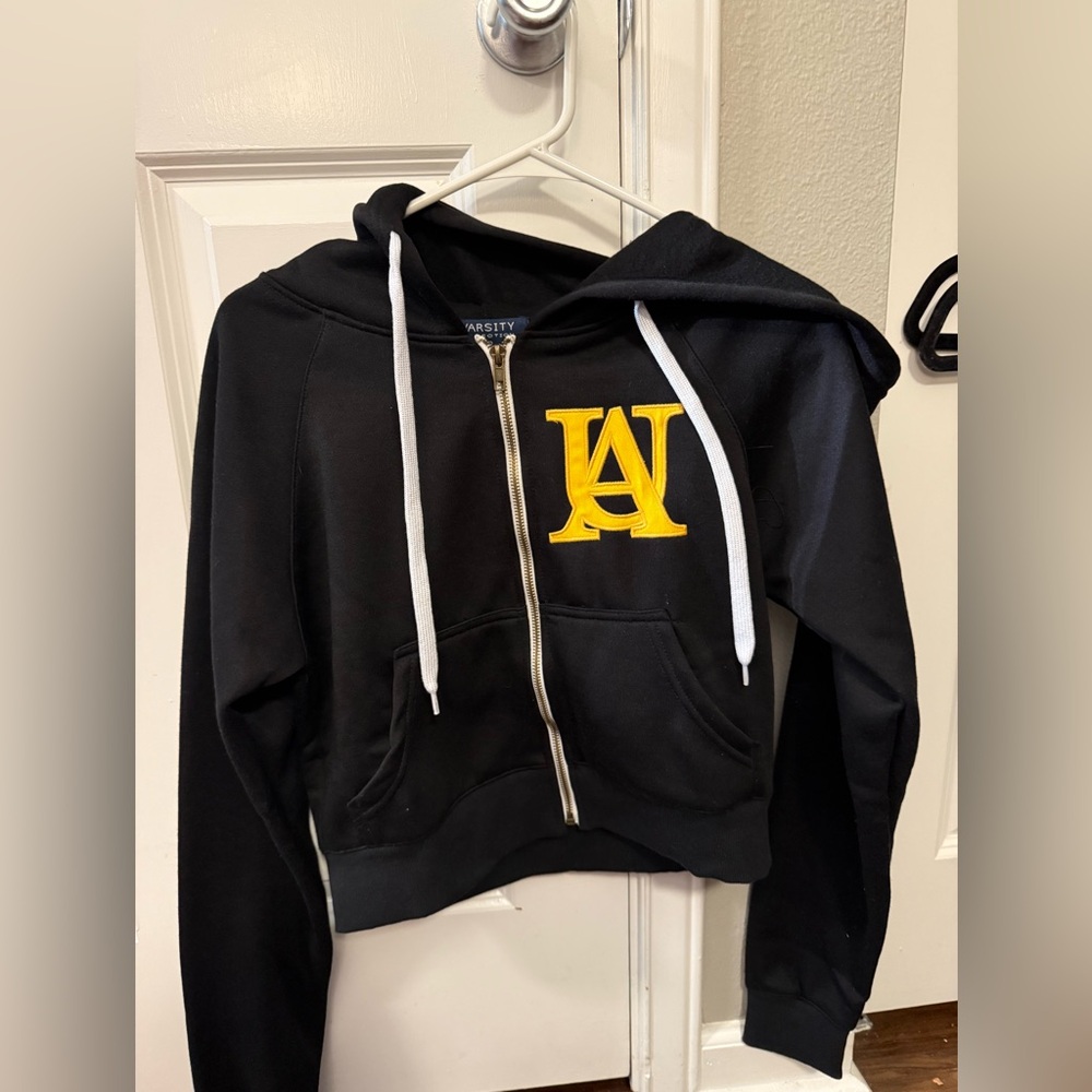 University of Alberta NWT cropped hoodie